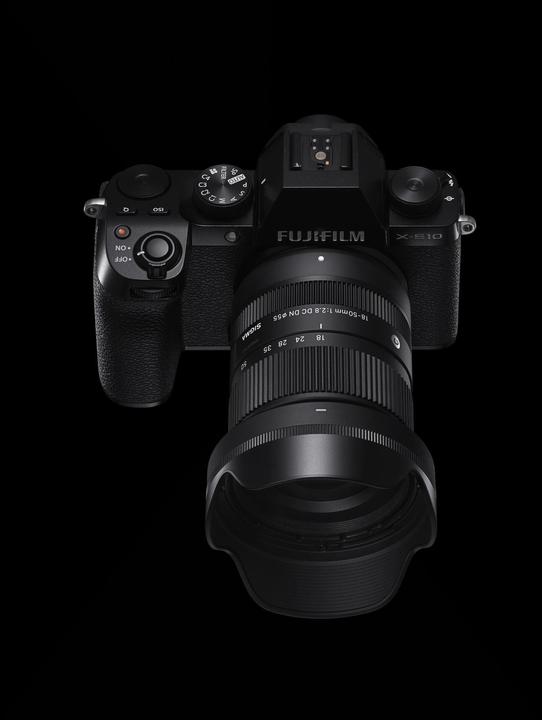 Actual product image Sigma 18-50mm f/2.8 DC DN Contemporary, Fujifilm X (Fujifilm X, APS-C / DX)