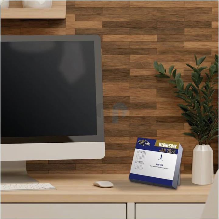 Actual product image NFL - Baltimore Ravens - Desk Calendar 2025 (German, French, Italian, Spanish, English)