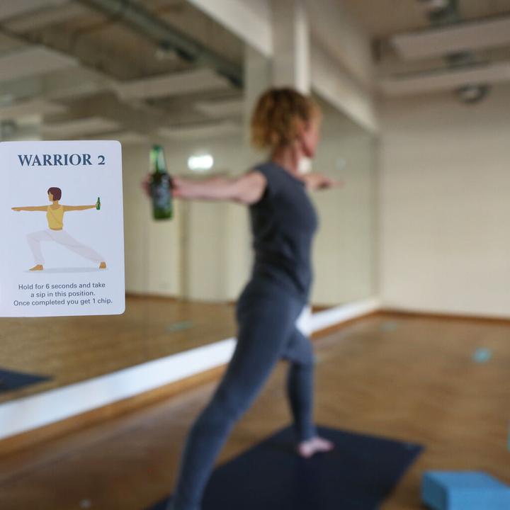 Actual product image Kikkerland Beer Yoga (English)