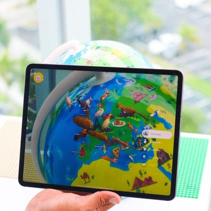 Actual product image PlayShifu Orboot Earth