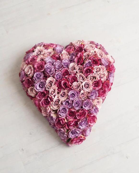 Actual product image Opiflor Steckschaumherz Forever 28 cm x 32 cm x 5 cm