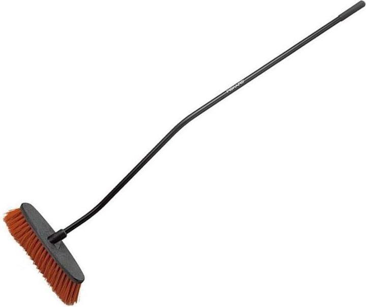 Produktbild Fiskars Ergonomic yard broom (curved) (1 Stk.)