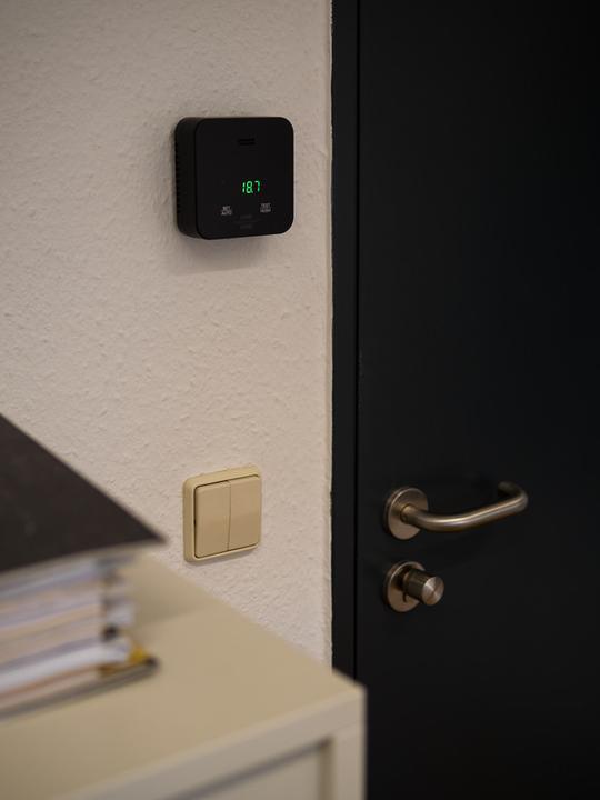 Image du produit Brennenstuhl Détecteur de CO2 C2M L 4050 dioxyde de carbone/température/humidité