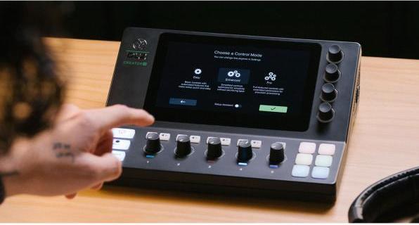 Productafbeelding Mackie DLZ Schepper XS (Studio en live mixer)