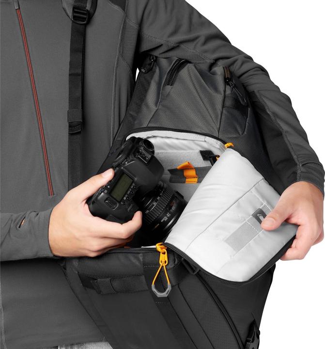Actual product image Lowepro Fastpack PRO BP 250 AW III (Photo backpack, 25 l)