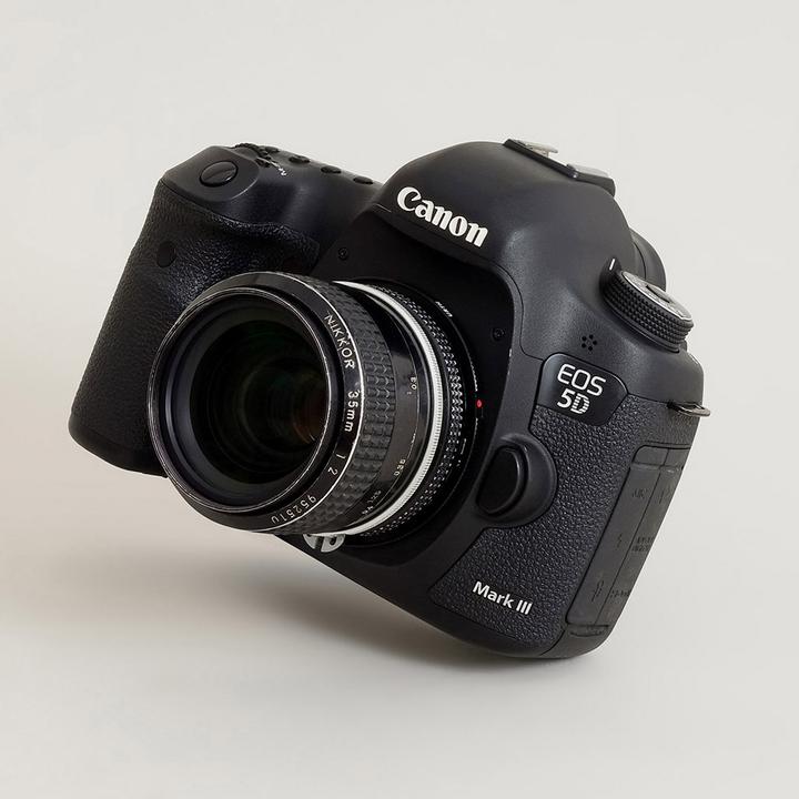 Immagine prodotto Urth Adattatore per obiettivo: compatibile con l'obiettivo Nikon F e il corpo macchina Canon (EF / EF S)