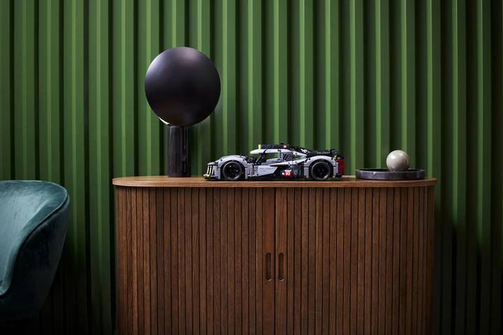 Image du produit LEGO Peugeot 9X8 24H Le Mans Hybrid Hypercar (42156, LEGO Technic)