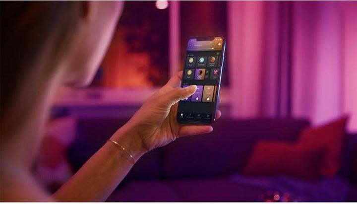 Produktbild Philips Hue Starter-Kit (E27, 11 W, 1055 lm, 3 x, F)