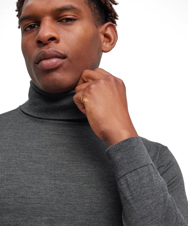 Actual product image Falke Men Pullover (XXL)