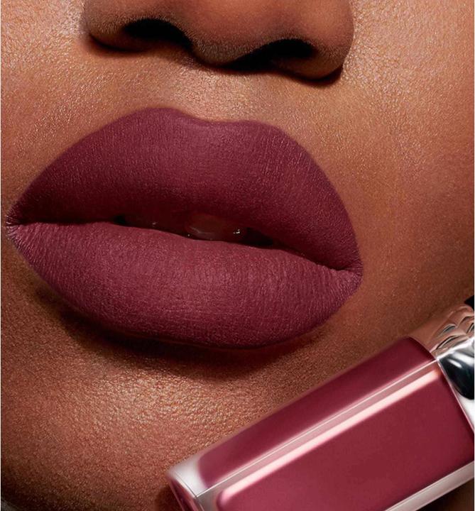 Actual product image Dior Rouge Forever (943 Forever Shock)