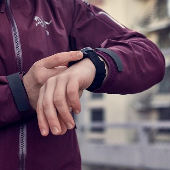 Produktbild Suunto 24 URB5 MicrFiber Strap /Black M (24 mm, Textil, Microfaser)