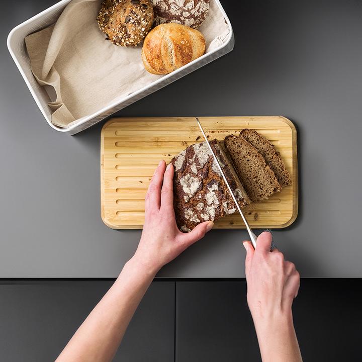 Produktbild Lars Nysøm Brotkasten mit Schneidebrett Glaede