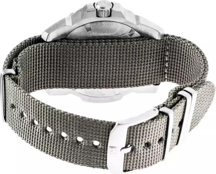 Immagine prodotto Luminox Navy Seal Steel serie 3250 (Orologio da polso analogico, Orologio sub, Fatto in Svizzera, 45 mm)