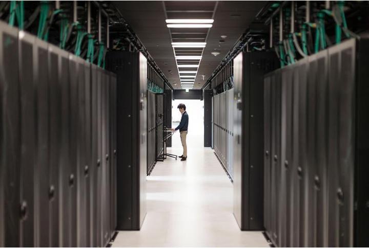 Image du produit HPE E Aruba Networking, CX Switch, adaptateur Bluetooth
