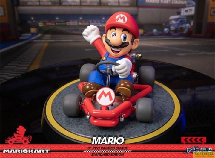 Actual product image First 4 Figures Mario Kart PVC Statue Mario - Standard Edition