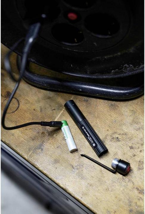 Actual product image Ledlenser P2R core (10.80 cm, 120 lm)