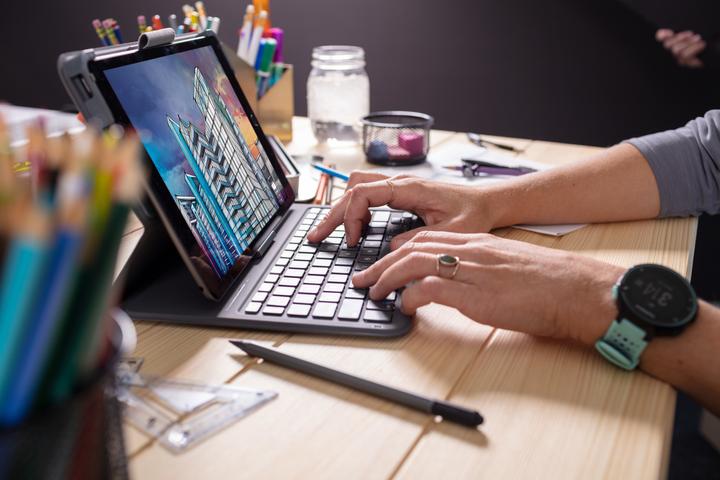 Actual product image Zagg Messenger Folio 2 (DE, iPad 10.2 (2020), iPad Air 10.5)