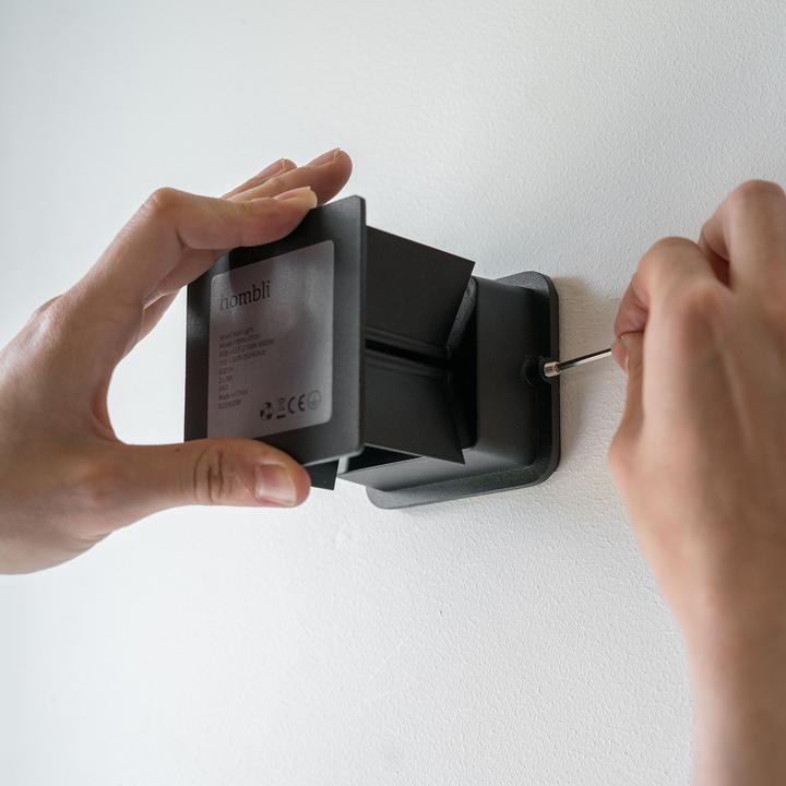 Produktbild Hombli Smart Outdoor Wall Light V2 (600 lm)