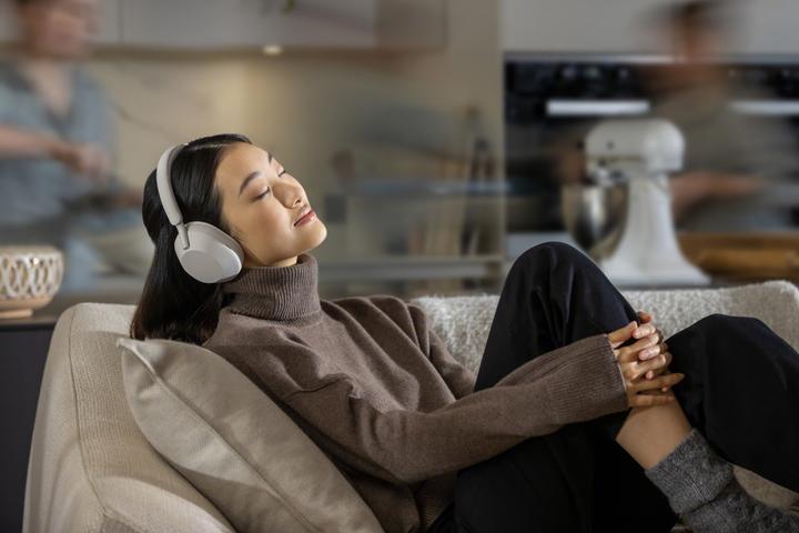 Immagine prodotto Sony WH-1000XM5 (NC, 30 h, Senza fili, Cablato)