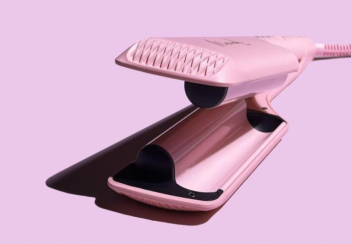 Image du produit Mermade Le nouveau Double Waver de Hair incarne la philosophie "Moins, c'est plus". Avec son design