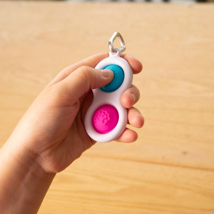 Produktbild Fat Brain Toys Simple Dimpl Greifling (Schlüsselanhänger)