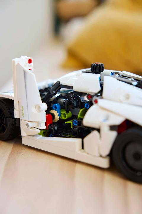 Immagine prodotto LEGO Koenigsegg Jesko Absolut (42184, LEGO Technic)