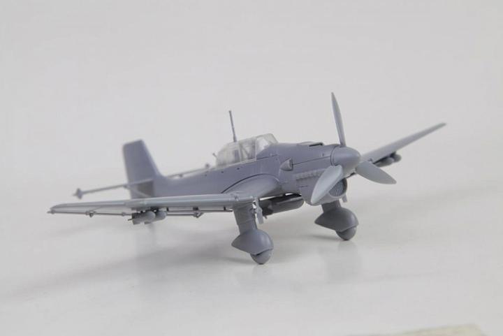Actual product image Tamiya 1:72 Junkers JU-87 B-2 Stuka