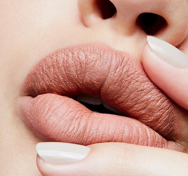 Produktbild MAC Cosmetics Matte Lipstick (Honeylove)