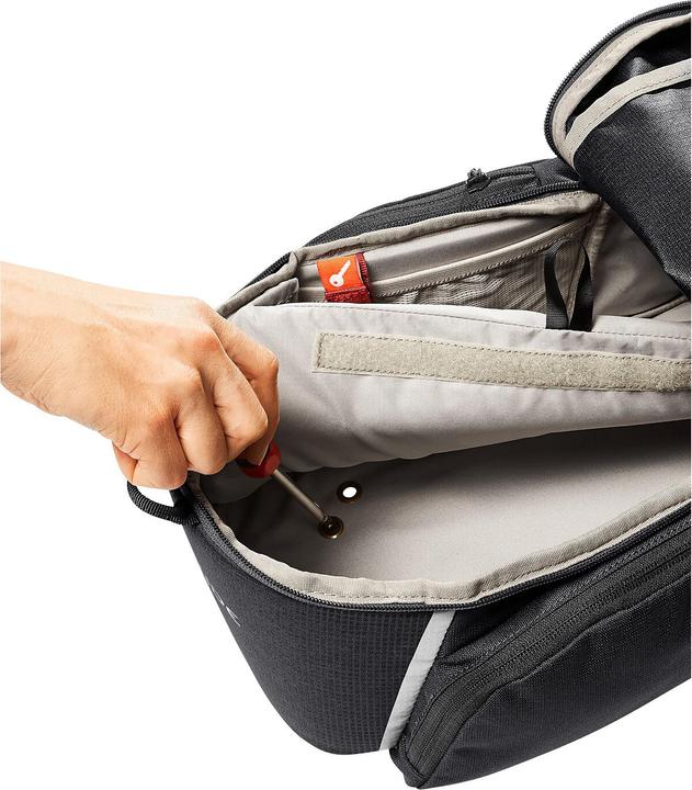 Actual product image Vaude Cycle Rack (11 l, Luggage carrier bag)
