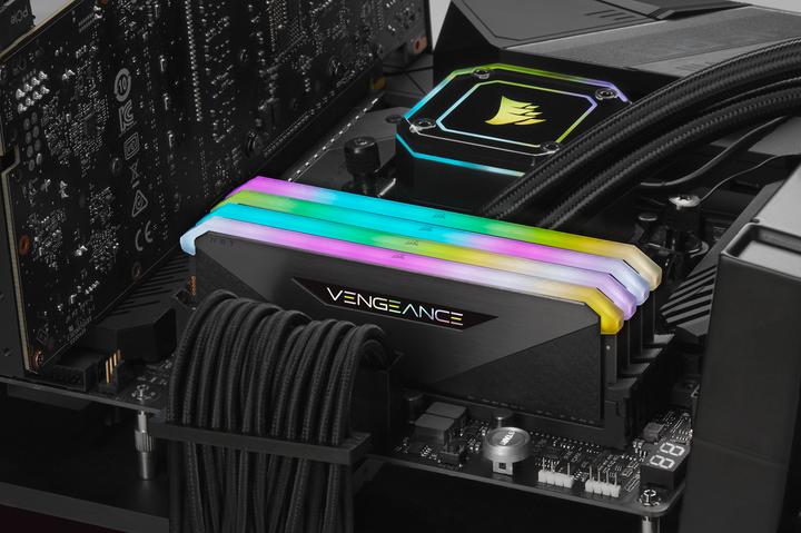 Actual product image Corsair Vengeance RGB RT (4 x 8GB, 3600 MHz, DDR4-RAM, DIMM)