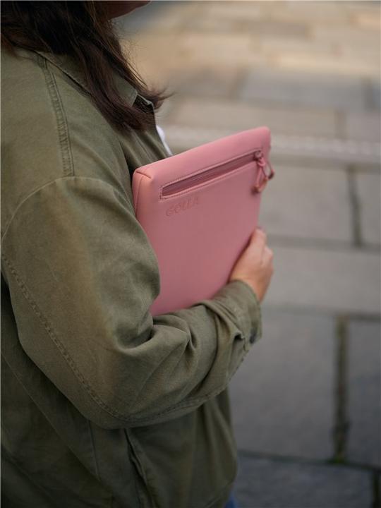 Produktbild Golla Laptop-Sleeve 13 Zoll, dirty pink (13", Apple, HP, ASUS, Dell, Lenovo)