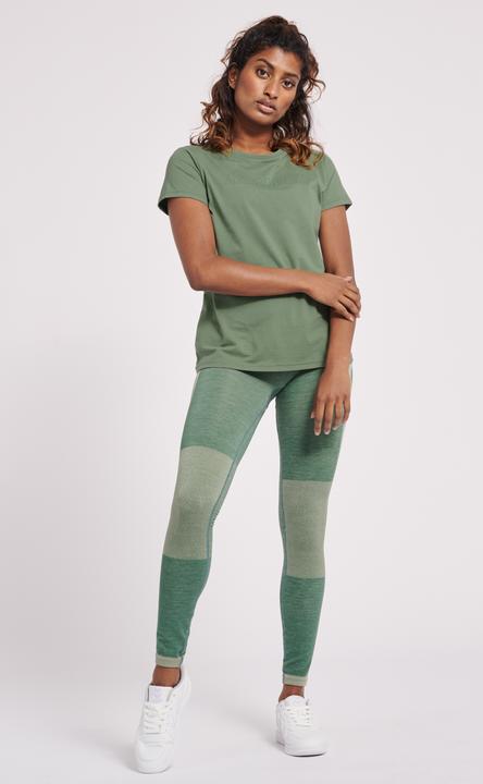Actual product image hummel Te Cali Cotton T-Shirt (S)