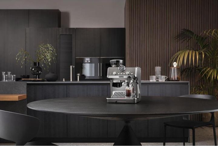 Actual product image De'Longhi La Specialista Arte Evo