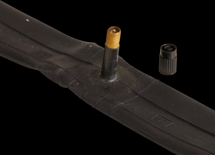Image du produit Decathlon 26x1,7/2,2 SCHRADER AUTO REPAIR (Schrader (AV), 26")