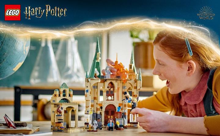 Actual product image LEGO Hogwarts: Room of Wishes (76413, LEGO Harry Potter)