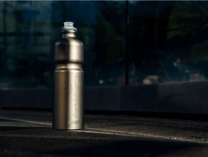 Actual product image Sigg Move MyPlanet sports bottle (0.75 l)