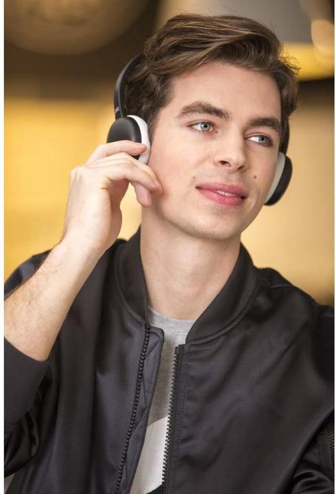Actual product image JVC HA-S20BT BE (11 h, Wireless)