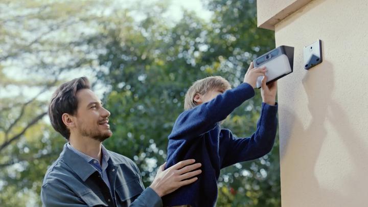 Actual product image eufy Solar Wall Light Cam S120 (2304 x 1296 Pixels)