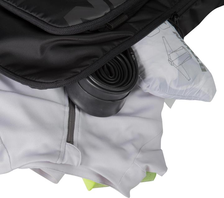 Produktbild Rockrider ST 900 (12 l)