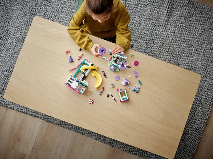 Image du produit LEGO La grande roue et le toboggan magiques (41689, LEGO Friends)