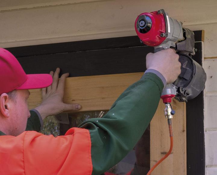 Image du produit IHP Mauk Air comprimé Coil Nailer Construction Professional Cloueur Pistolet à clous
