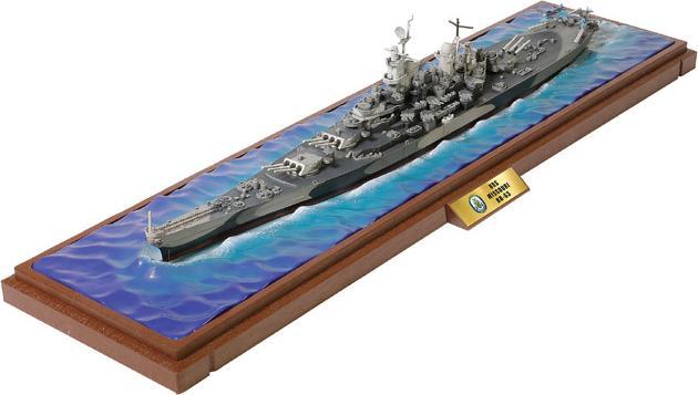 Actual product image Carson 1:700 US Battlecruiser USS Missouri BB-83
