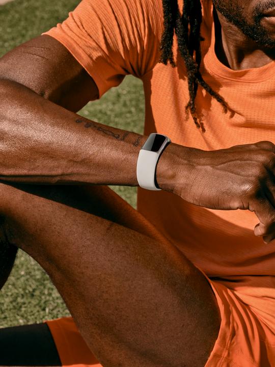 Productafbeelding Fitbit Lading 6, zilver (36.73 mm)