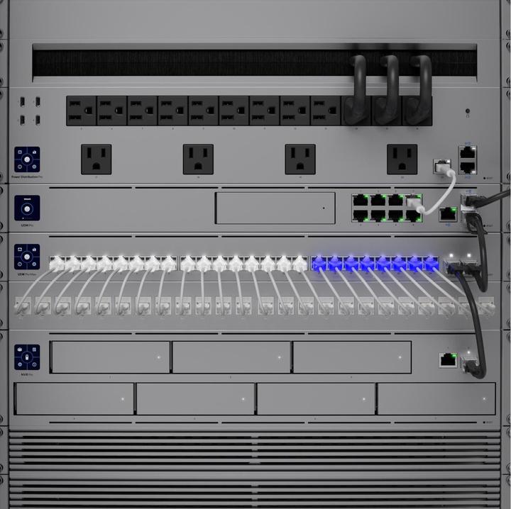 Produktbild Ubiquiti USW-PRO-MAX-24 (24 Ports)