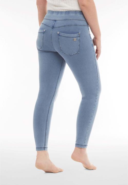 Light Blue Jeans - Blue Seams