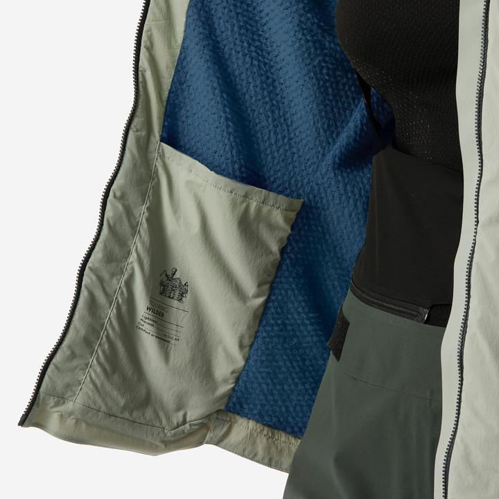 Actual product image Wedze Women's lightweight breathable underjacket - Warm Wilder 900 green (L)