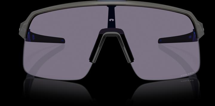 Image du produit Oakley Sutro Lite (matte grey smoke, Gris Prizm)