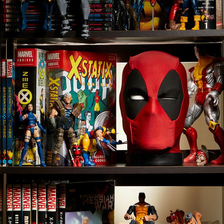 Actual product image Hasbro Deadpools Interactive Premium Head