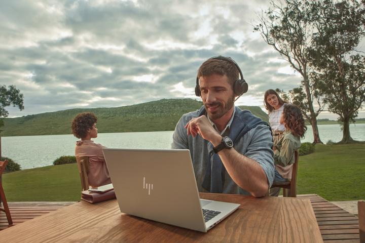 Produktbild HP EliteBook 840 G10 14" Laptop, Win 11 Pro (818L4EA) (14", Intel Core i5-1335U, 16 GB, 512 GB)