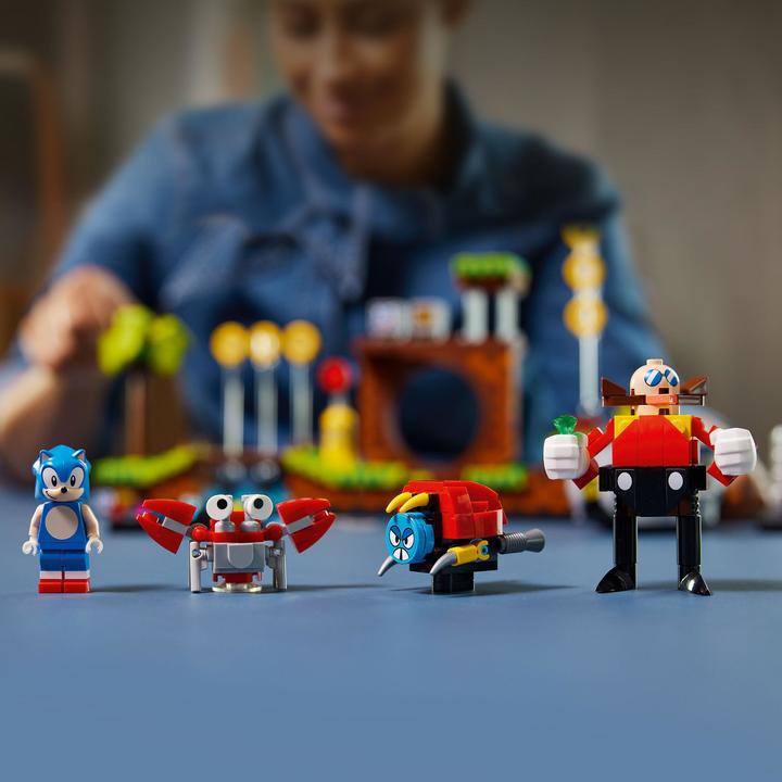 Actual product image LEGO Sonic the Hedgehog - Green Hill Zone (21331, LEGO Ideas)